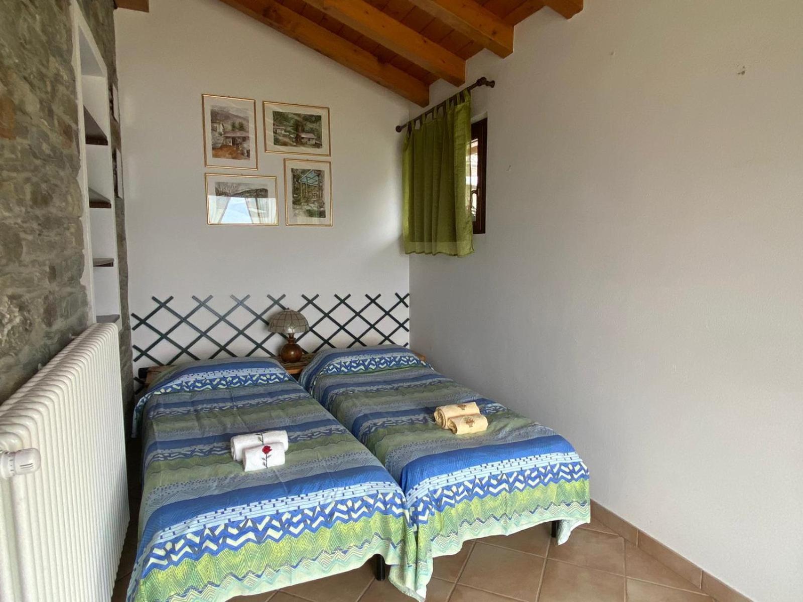The Happy Rooster - Villa With Big Garden Pianello Del Lario Luaran gambar